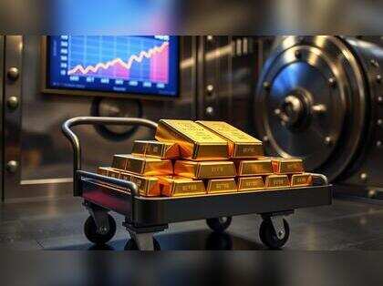 Gold Price Forecast XAU/USD Holds Above $3,300 on Economic Uncertainty, Geopolitical Risks