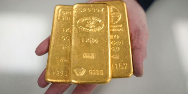 Is investing in gold bars and coins worthwhile this July?